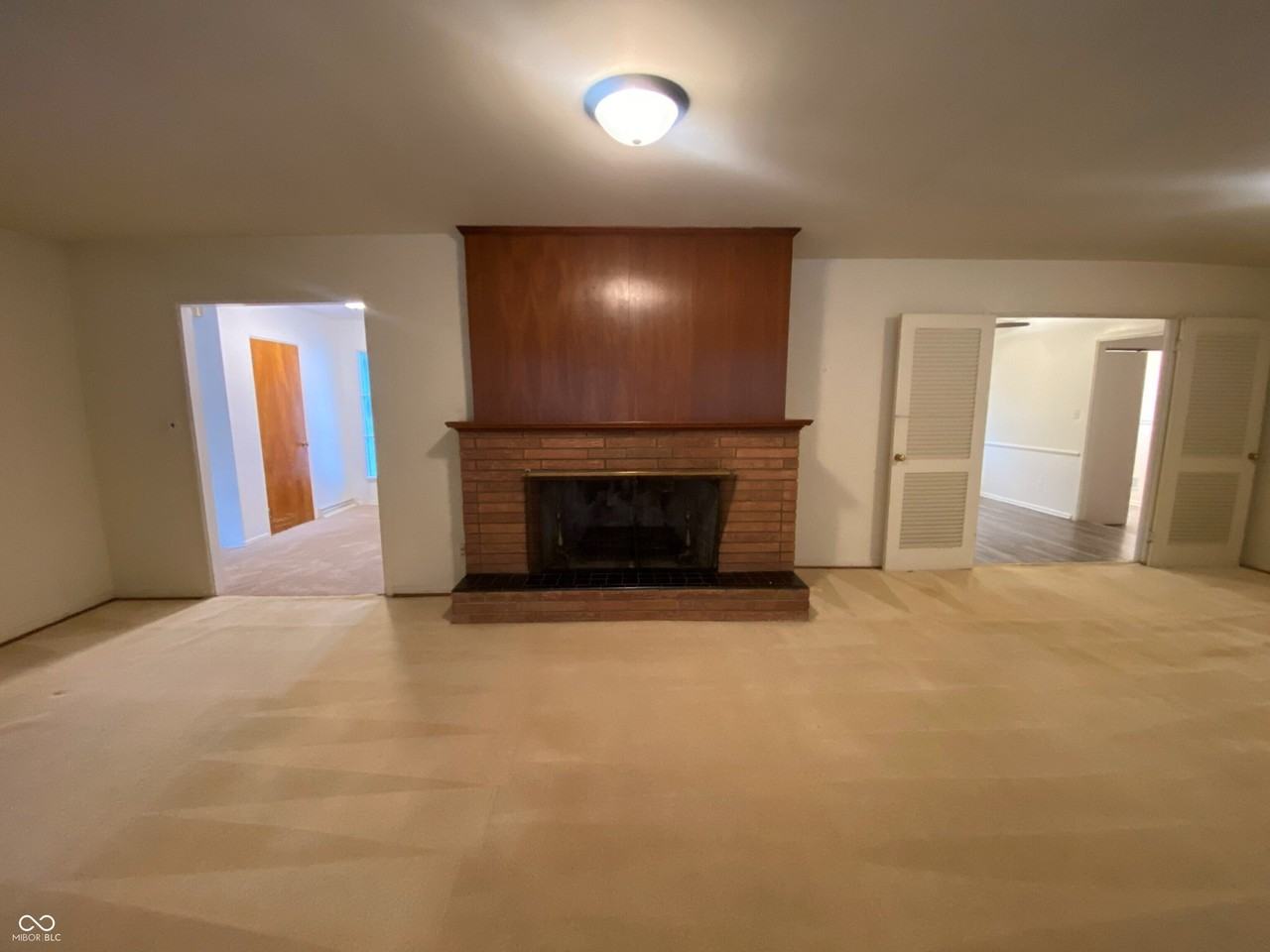 2530 W 44th St - Photo 7 of 28