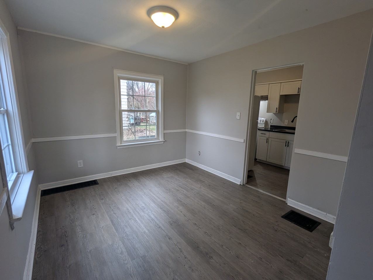 2880 Ruhl Ave #1 - Photo 5 of 11