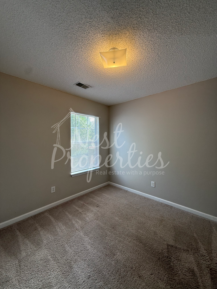 427 Kingston Trace Rd #1 - Photo 5 of 13