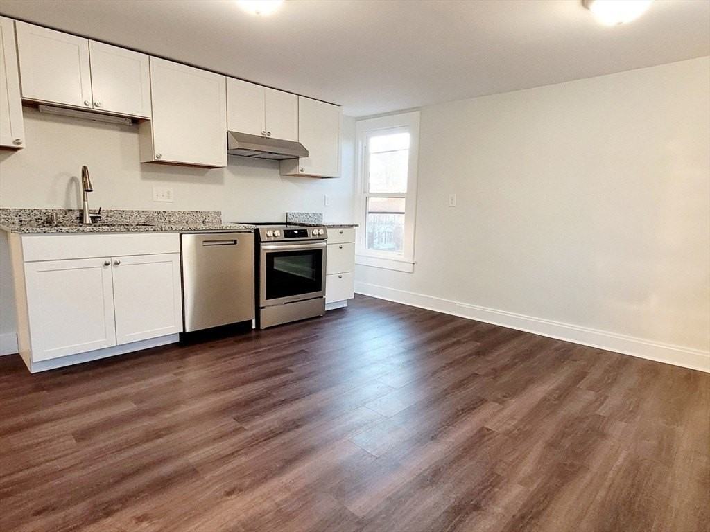 2 Oak St Apt 3 #3 - Photo 3 of 13