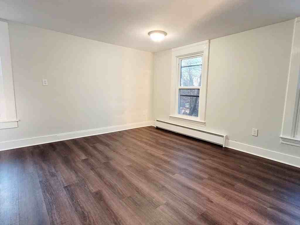 2 Oak St Apt 3 #3 - Photo 5 of 13