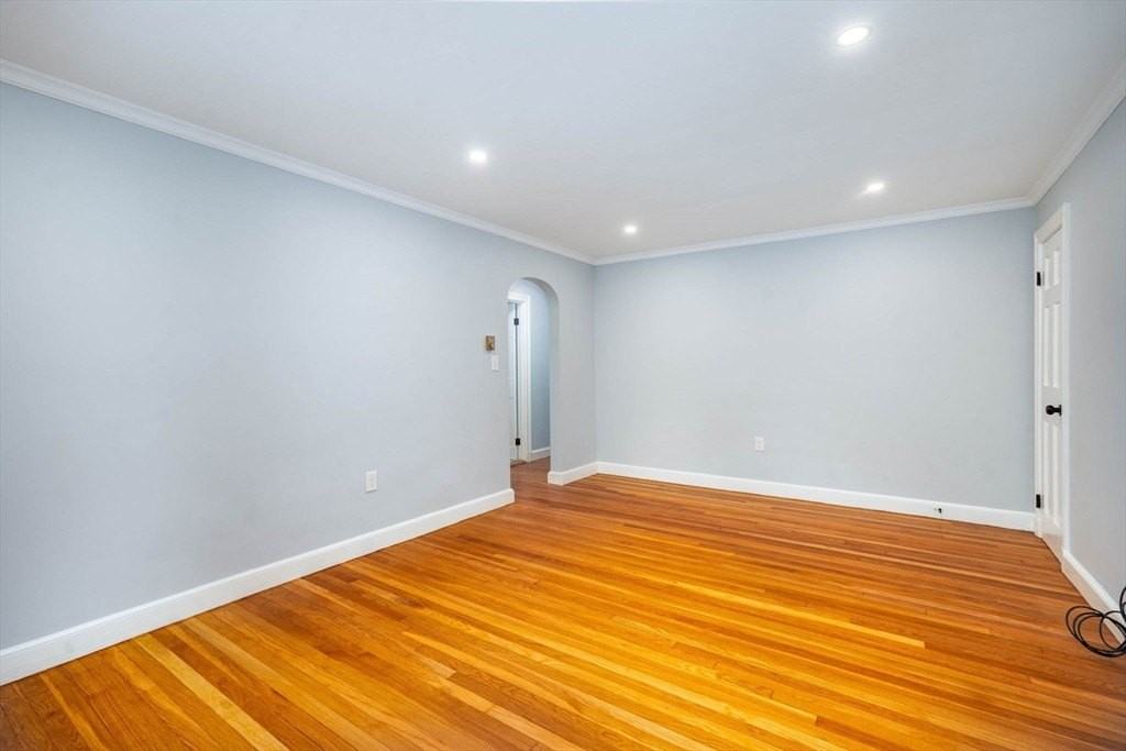 7 Langley Cir Apt 3 #3 - Photo 6 of 22