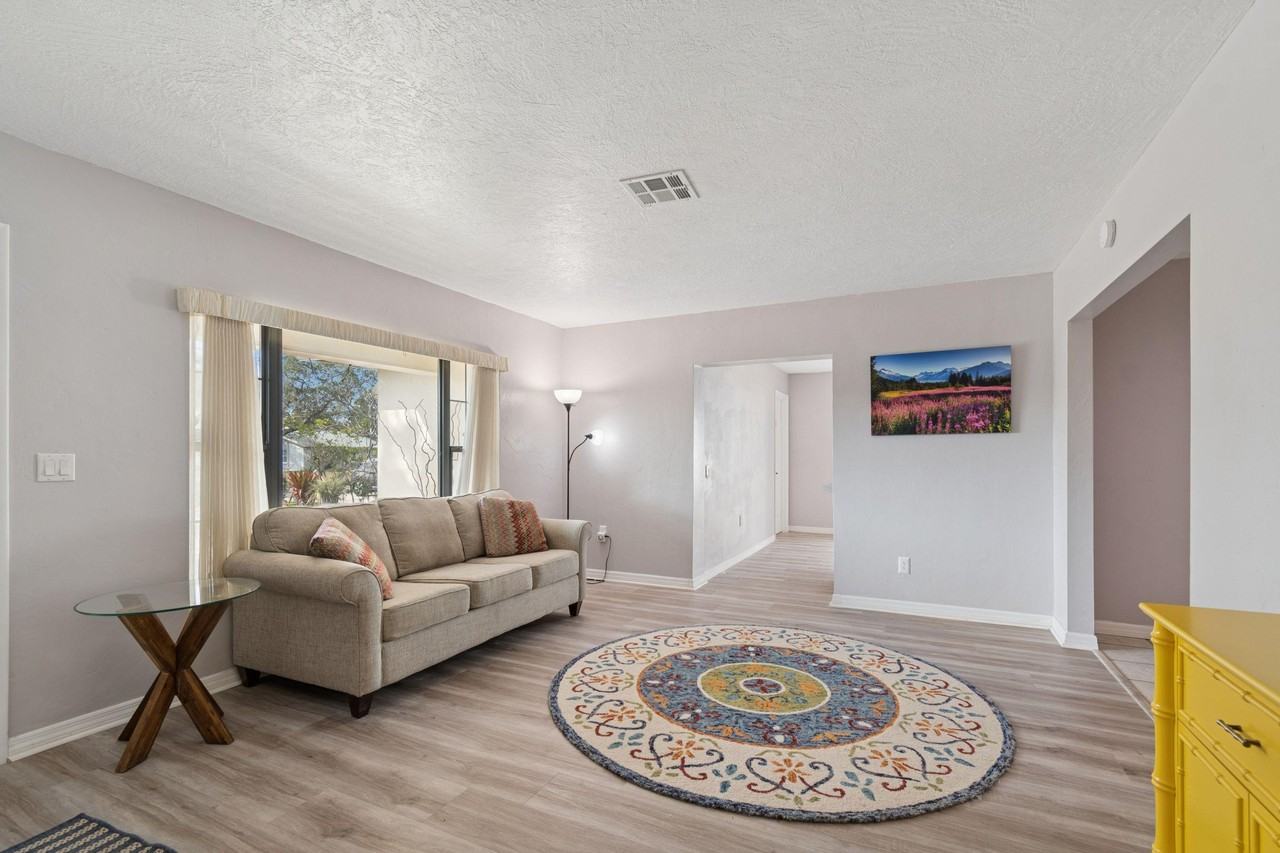 Aragon Way S - Photo 2 of 24