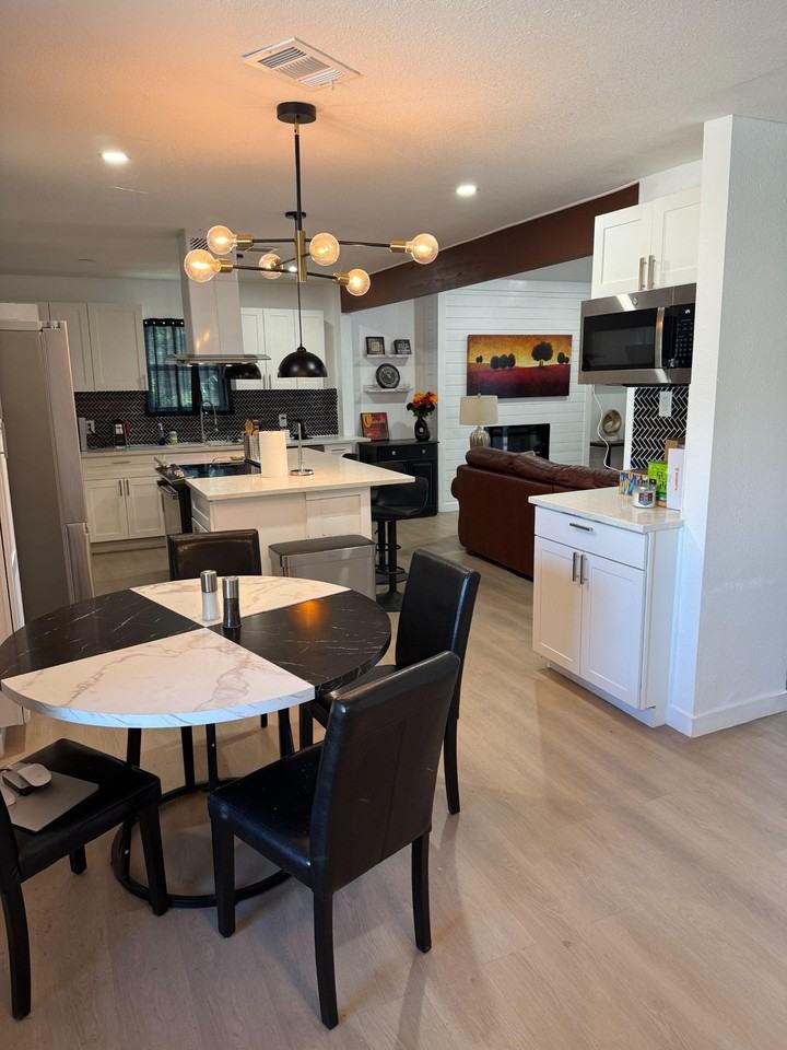 Bay Oaks Dr - Photo 2 of 13