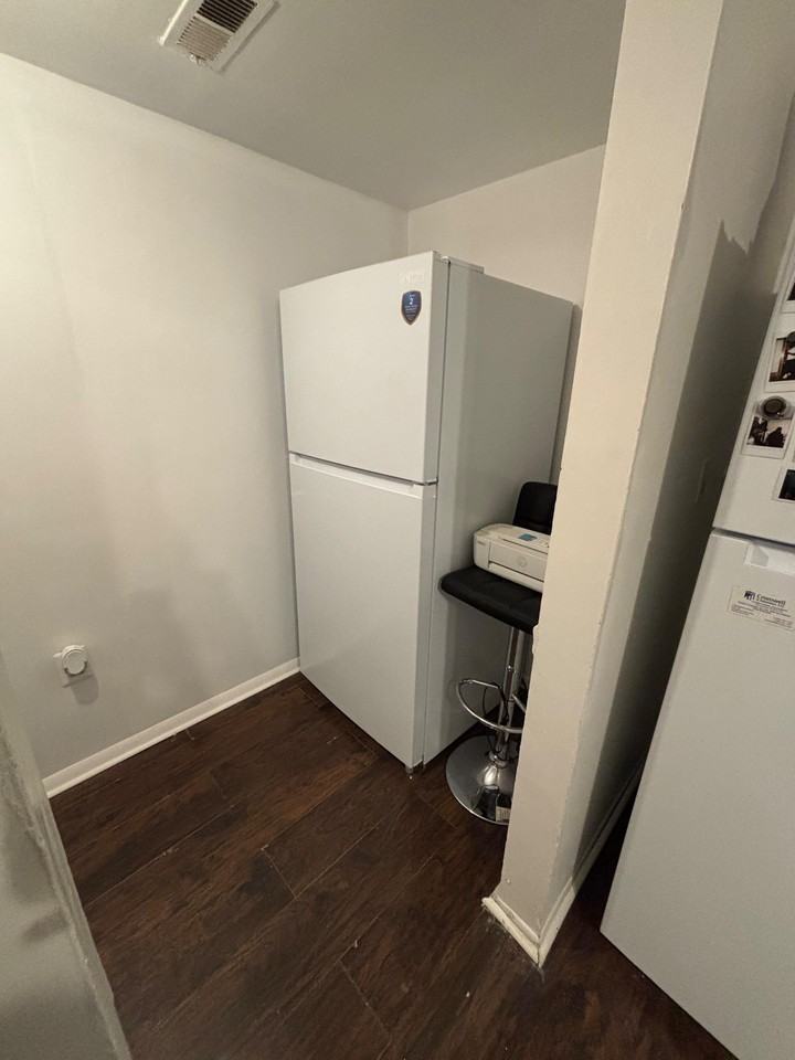 Buckland Ct - Photo 2 of 25