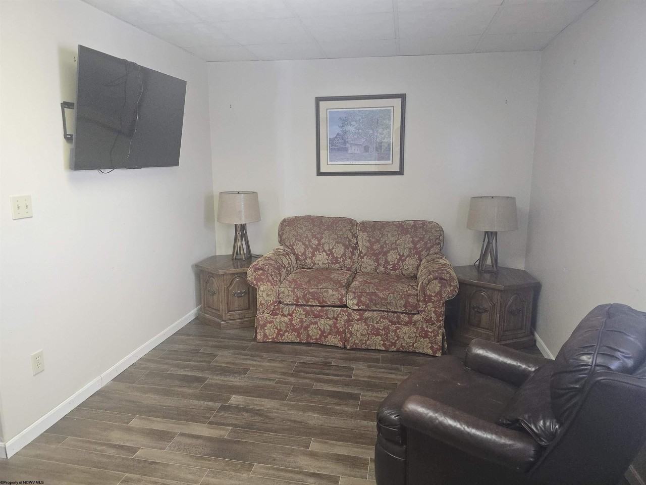 1 College Ave - Photo 2 of 9