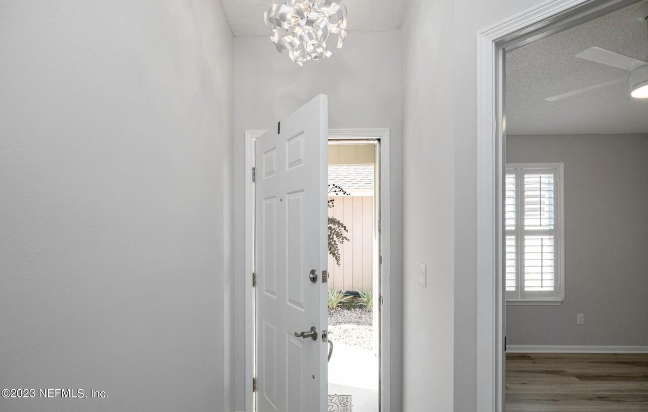 126 Solano Cay Cir - Photo 3 of 26