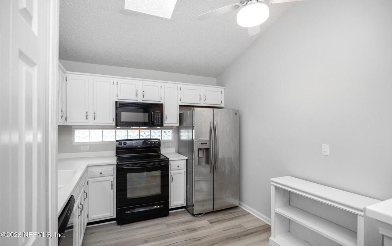 126 Solano Cay Cir - Photo 5 of 26