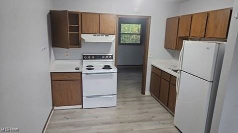 31 Elm St Apt B2 #B2 - Photo 4 of 6