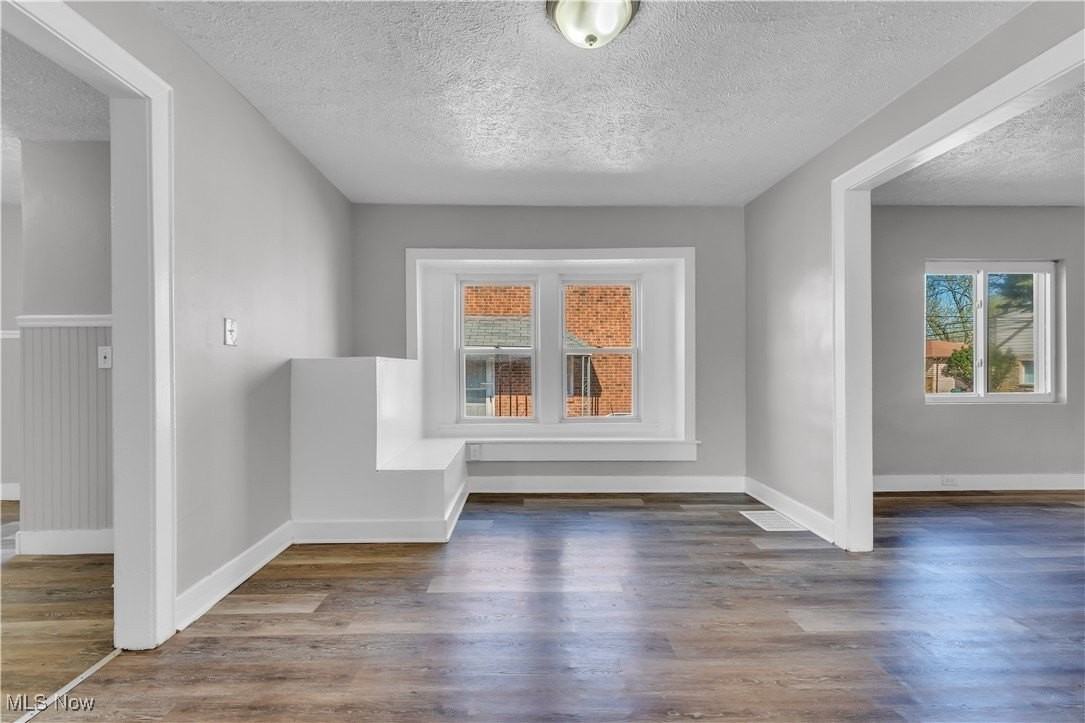 5656 Lafayette Ave - Photo 4 of 27