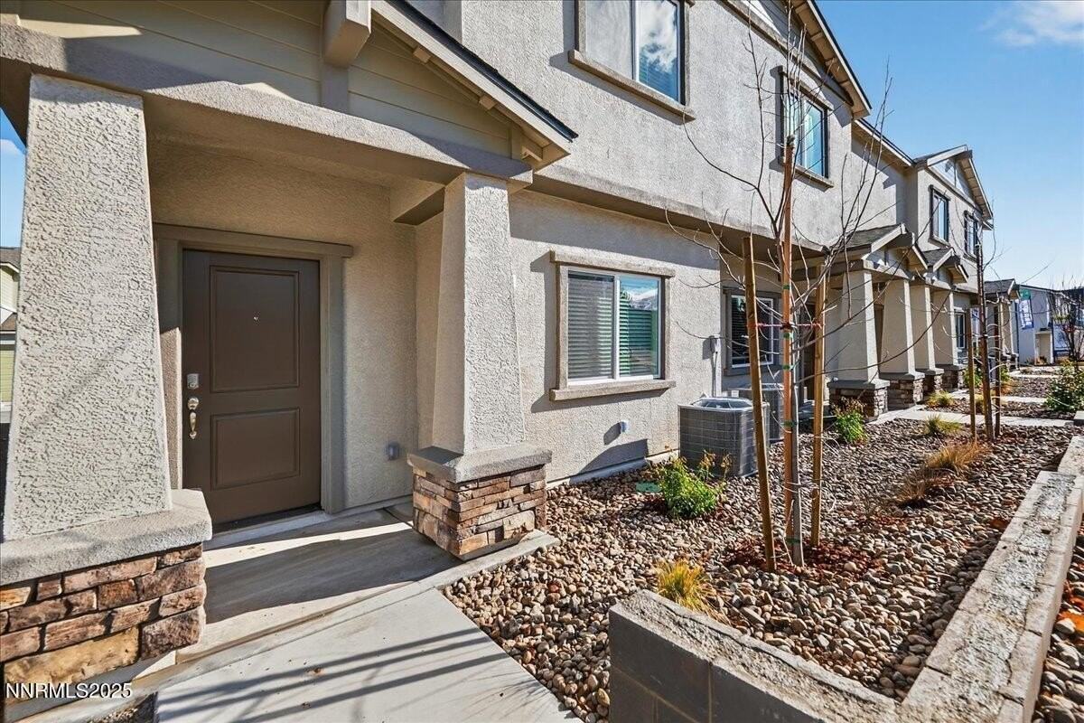 1629 Icelandic Way - Photo 5 of 43