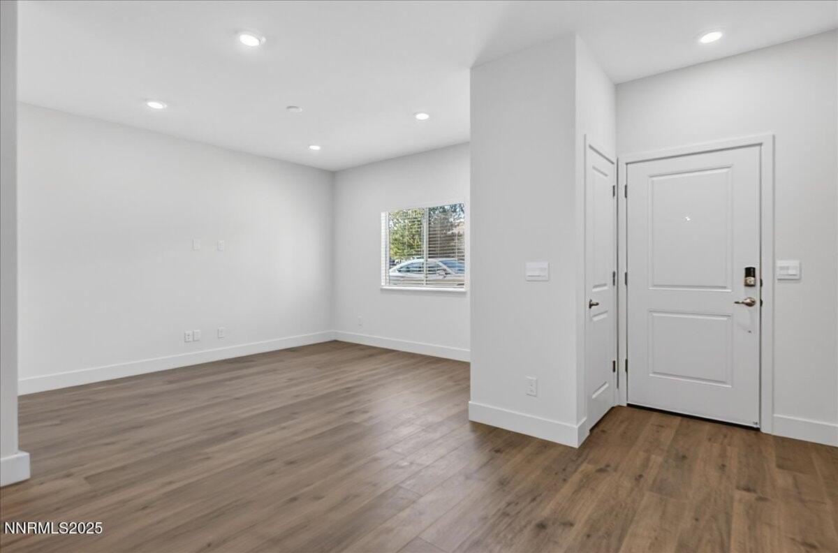 1629 Icelandic Way - Photo 6 of 43