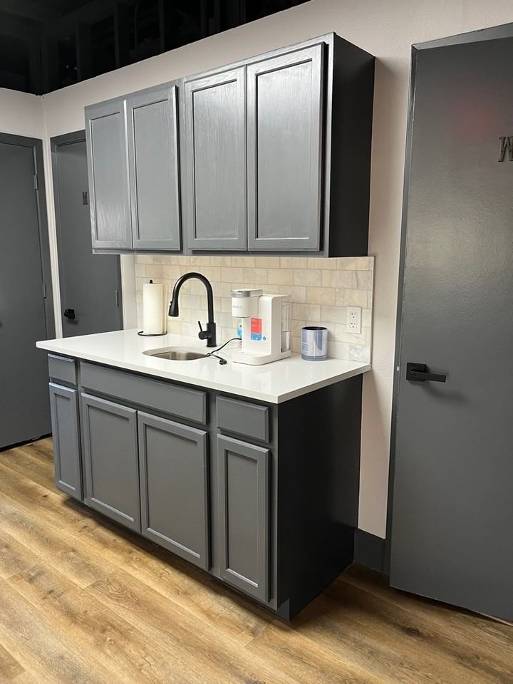 2400 Garden Park Ct - Photo 3 of 8