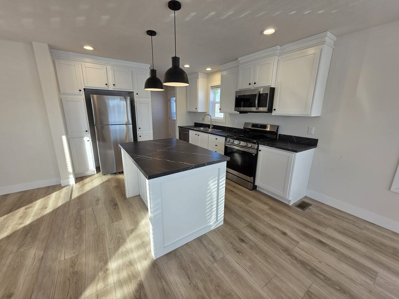 175 N Michigan Ave #202