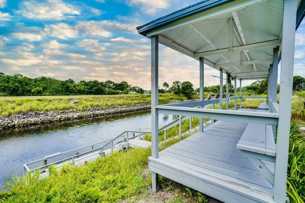 224 W Erie Dr - Photo 5 of 35