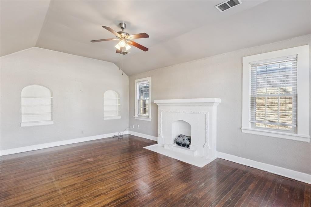 1220 Nw 43rd St - Photo 2 of 35