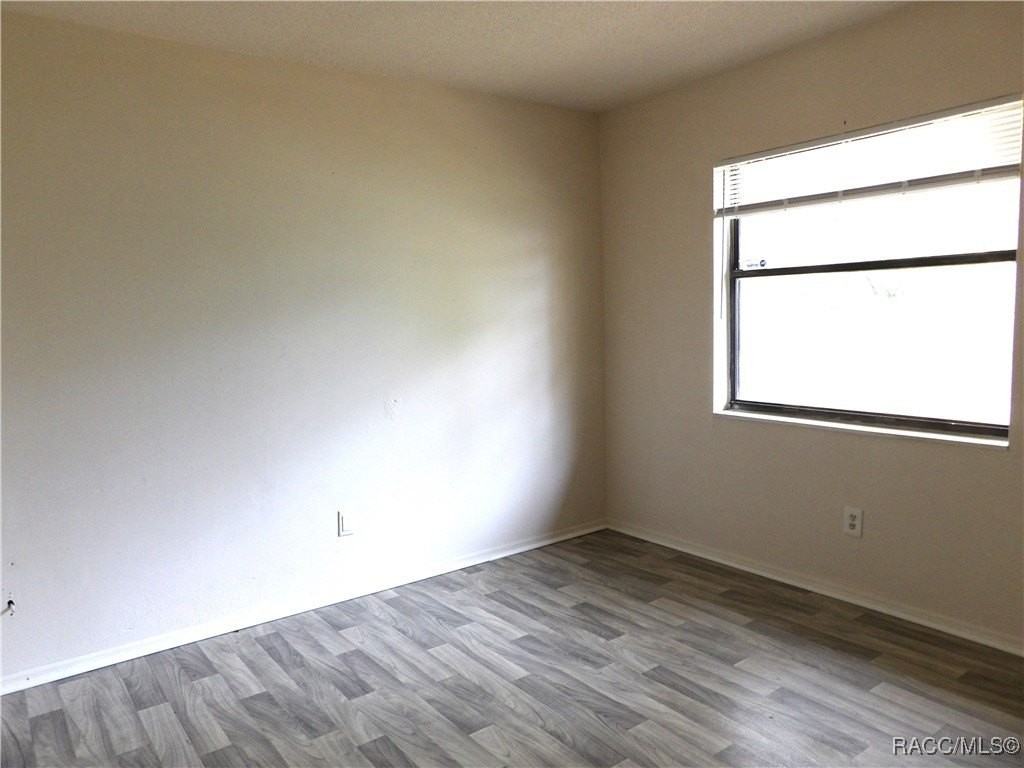 1002 Leroy Bellamy Rd - Photo 4 of 8