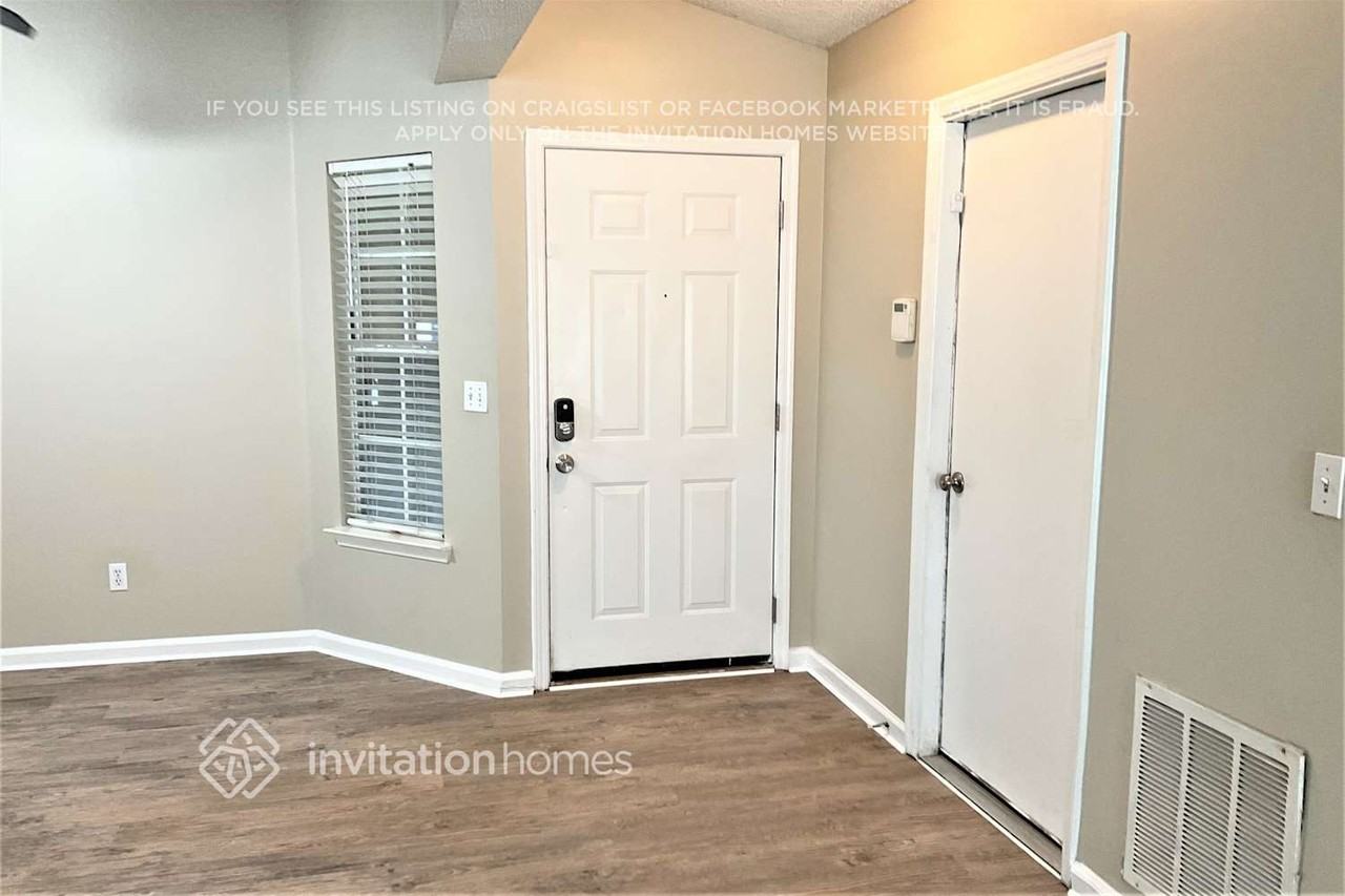 12370 Carriann Cove Trl S - Photo 4 of 21