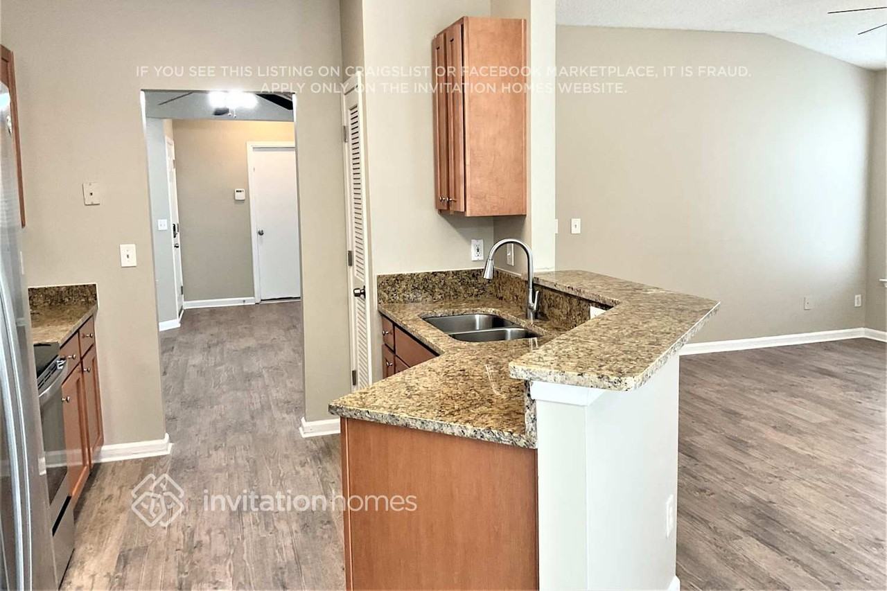 12370 Carriann Cove Trl S - Photo 6 of 21