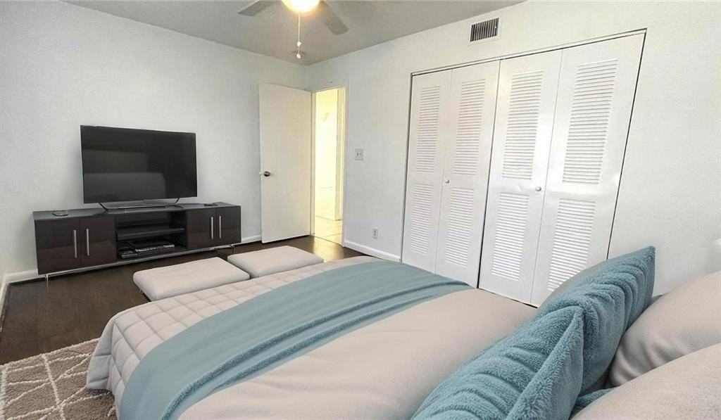 310 Sw 79th Way - Photo 6 of 12