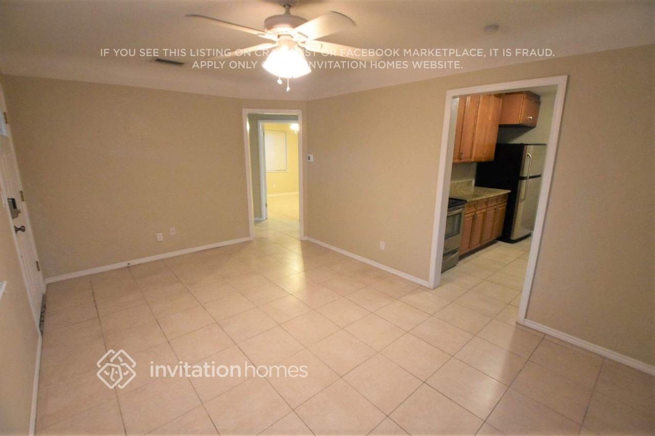 4710 21st Ave N - Photo 3 of 12