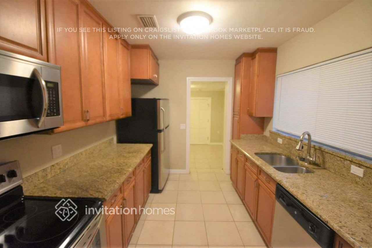 4710 21st Ave N - Photo 6 of 12