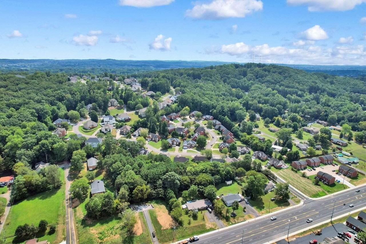 1865 Weston Pl Nw - Photo 3 of 30