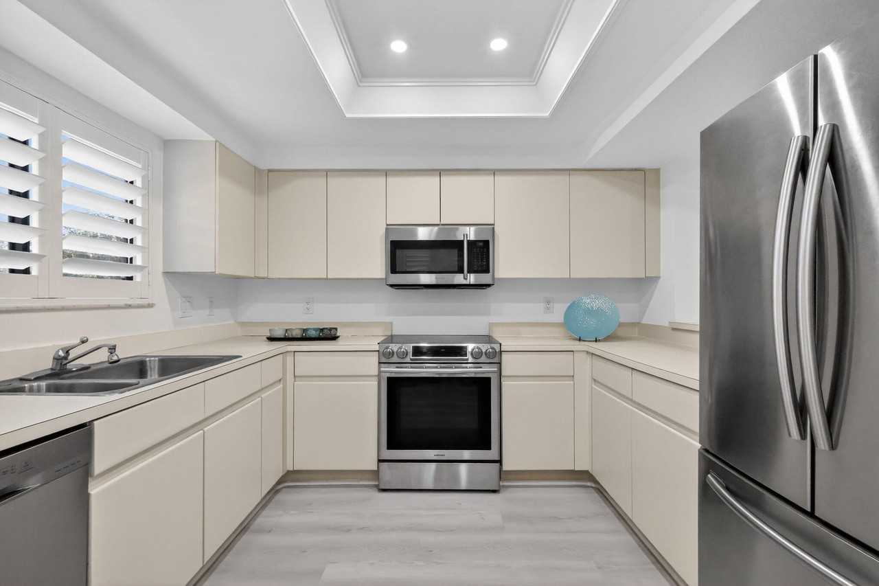 15314 Strathearn Dr #11603 - Photo 6 of 50