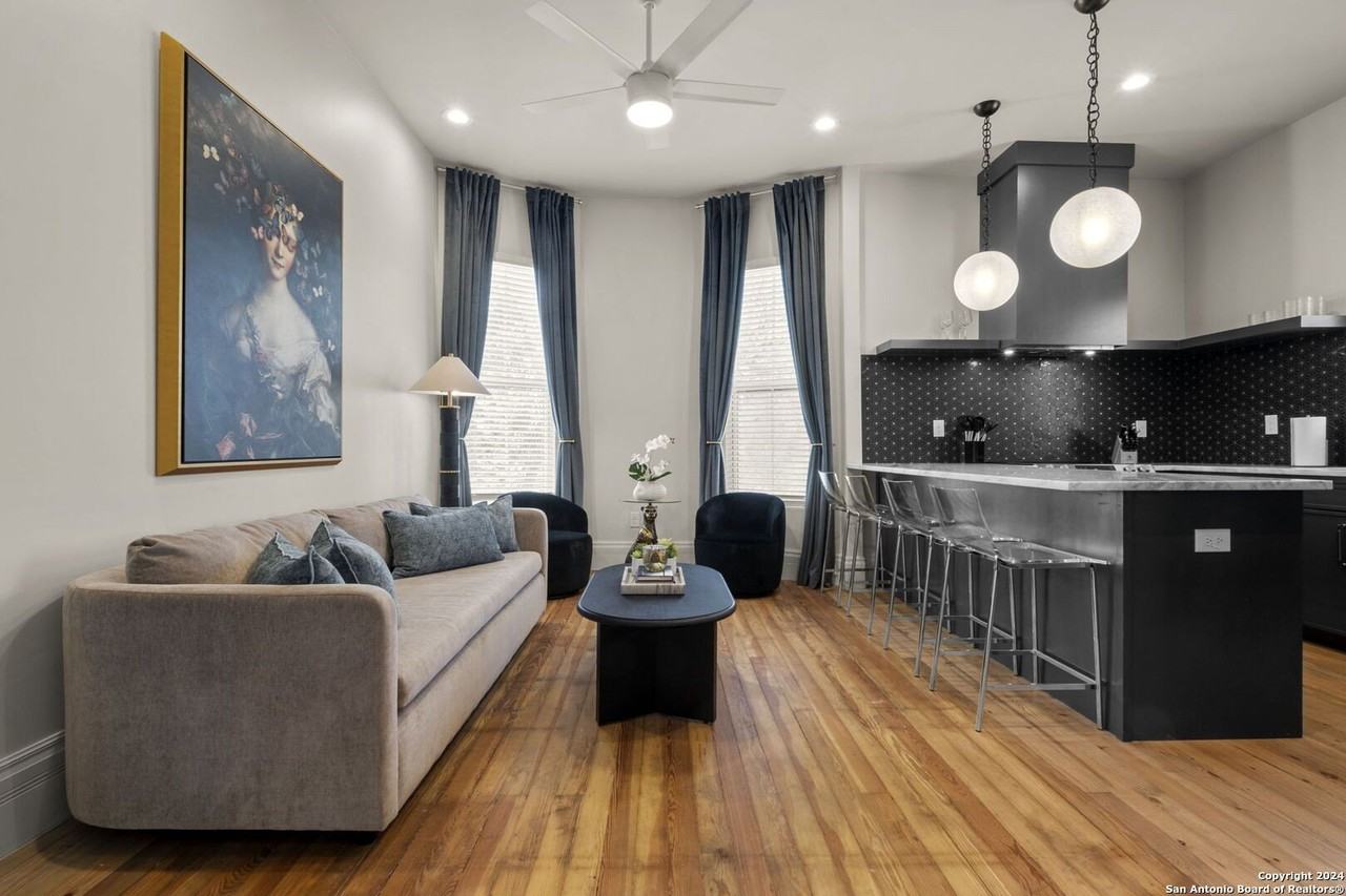 201 E Carson St Unit 2 #2 - Photo 6 of 30