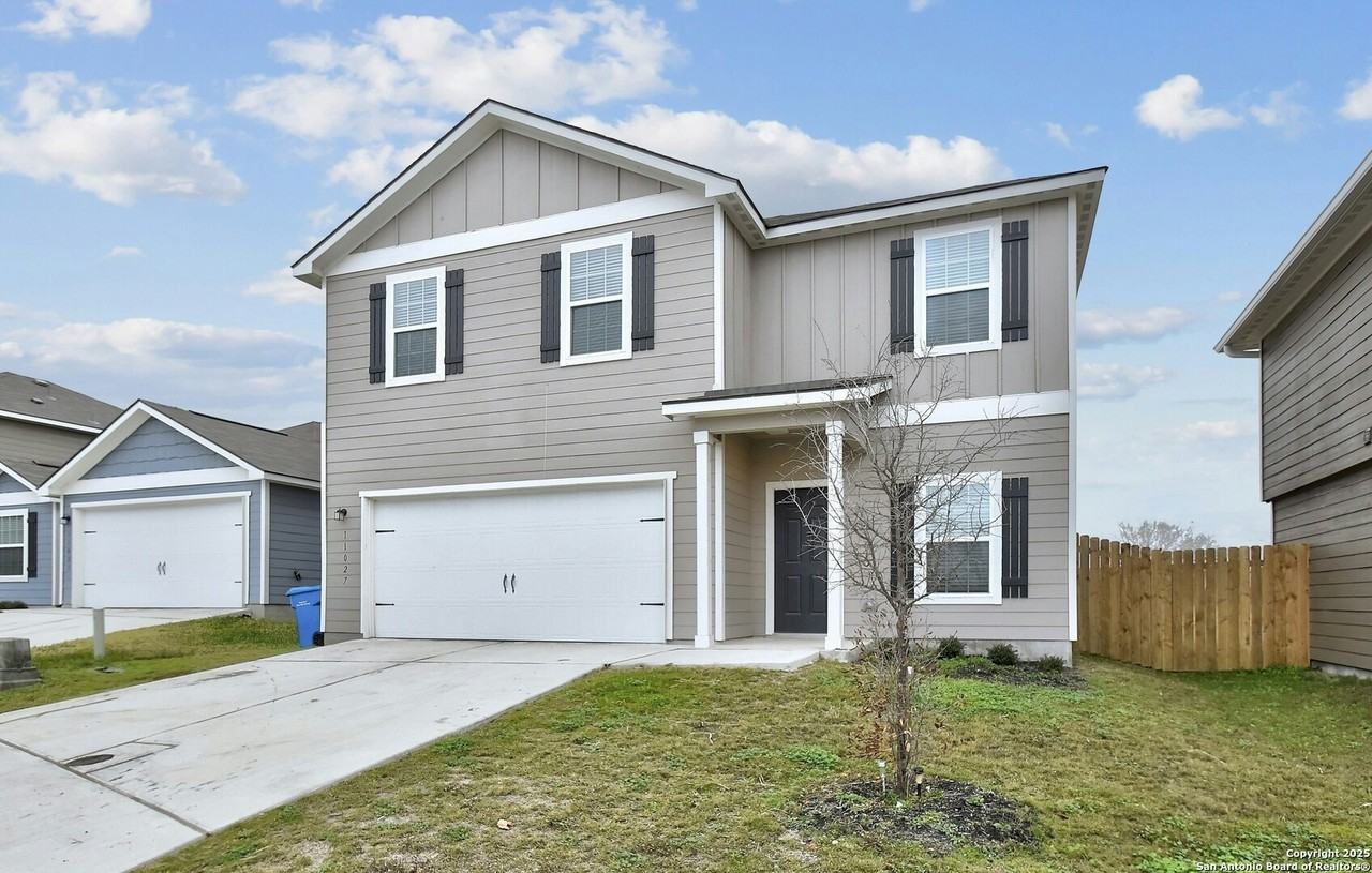 11027 Chatham Ct - Photo 2 of 28