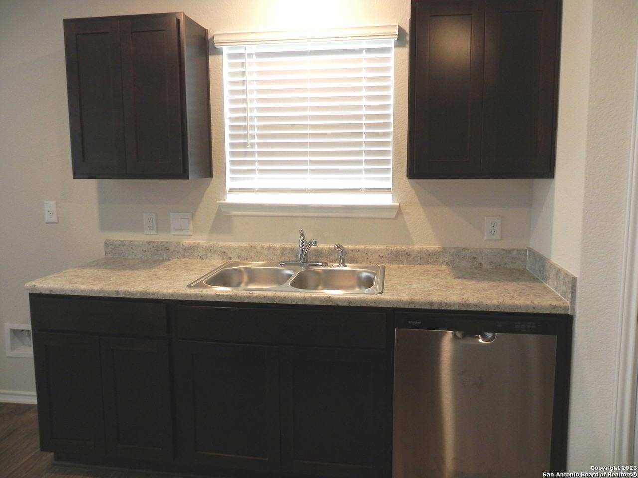 9506 Ranch Loop - Photo 5 of 25