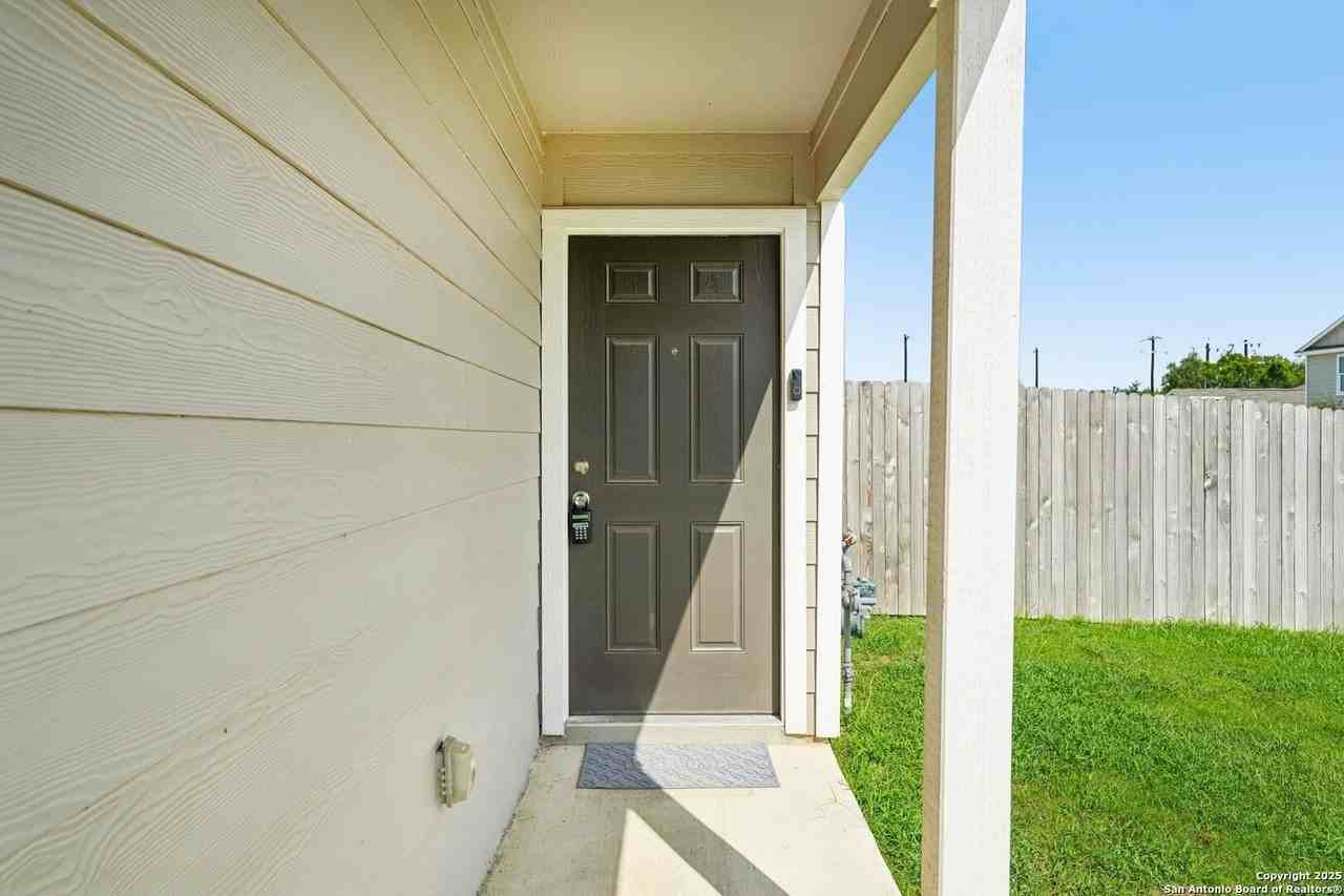 20305 Andalusite Way - Photo 5 of 30