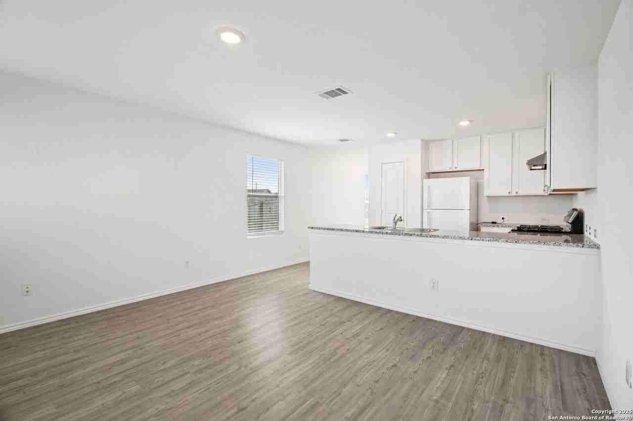 20305 Andalusite Way - Photo 7 of 30