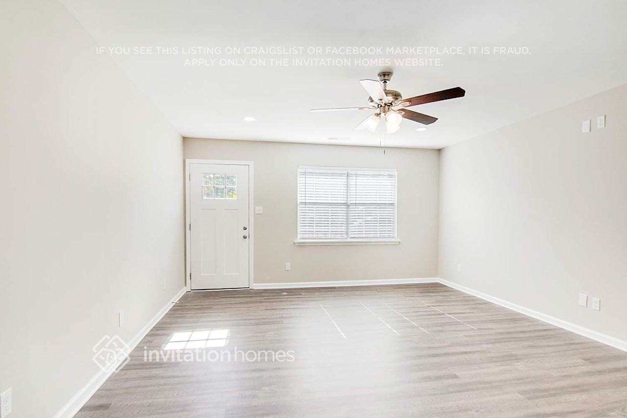 200 Denver Ave - Photo 2 of 19