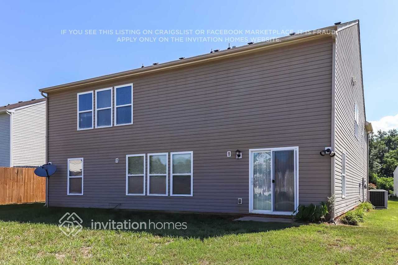 113 Kendrick Farm Dr - Photo 4 of 6