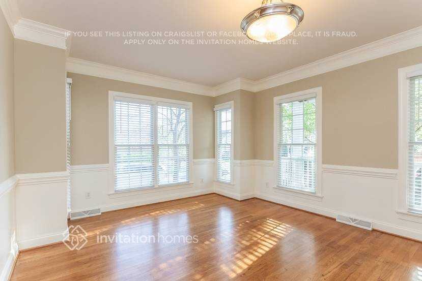 15903 Kelly Park Cir - Photo 6 of 16