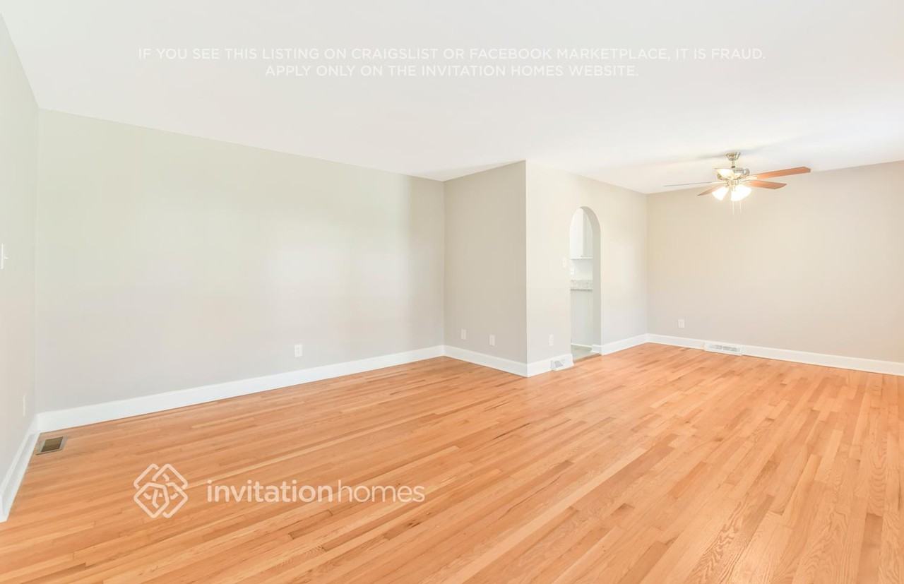 7410 Marlbrook Dr - Photo 7 of 28