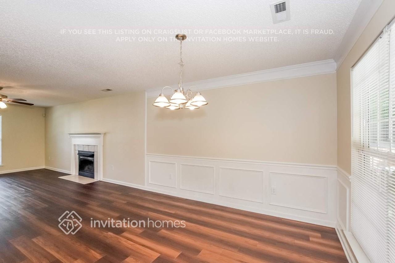 216 Bradford Glyn Dr - Photo 4 of 11