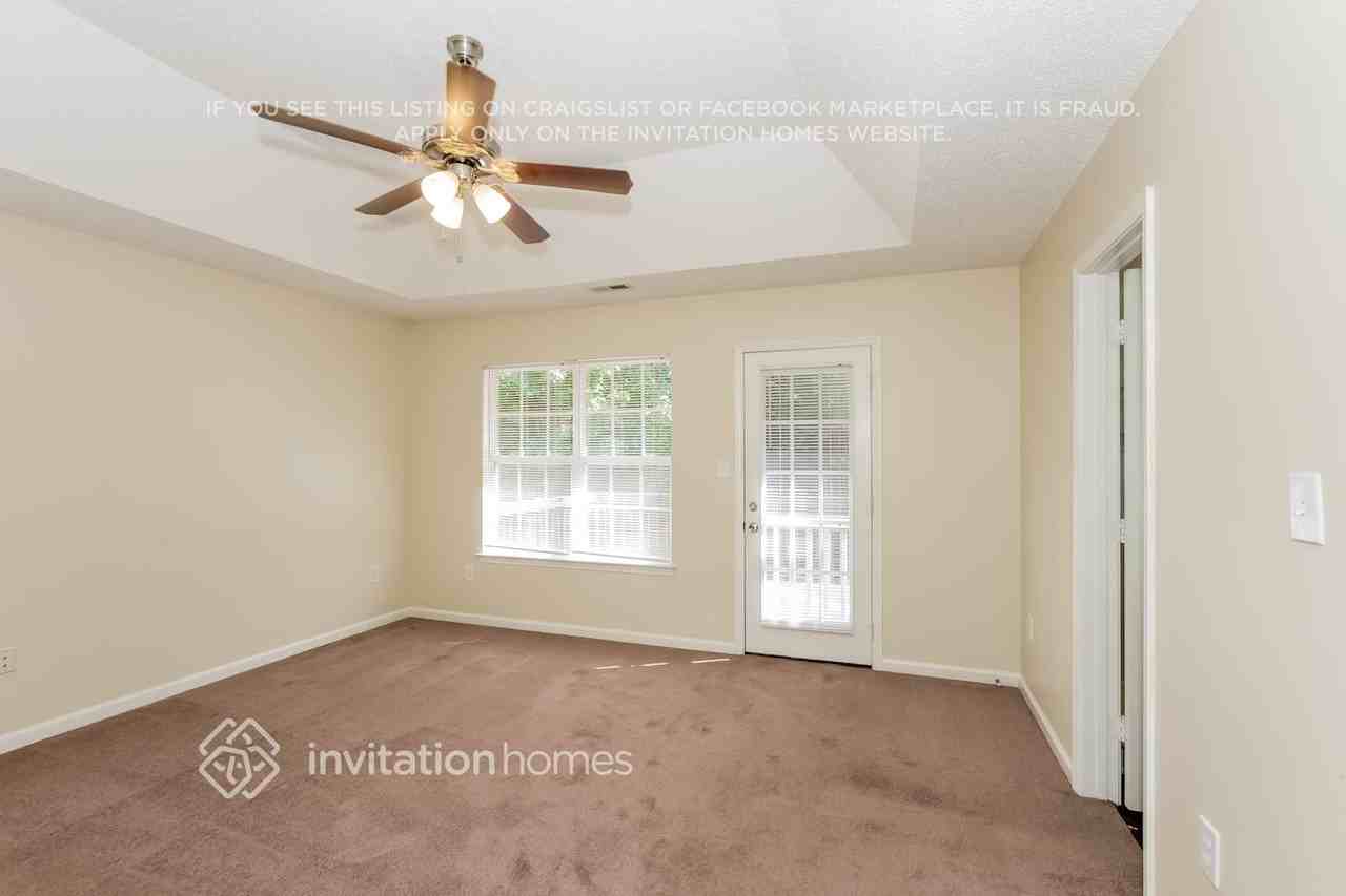 216 Bradford Glyn Dr - Photo 7 of 11