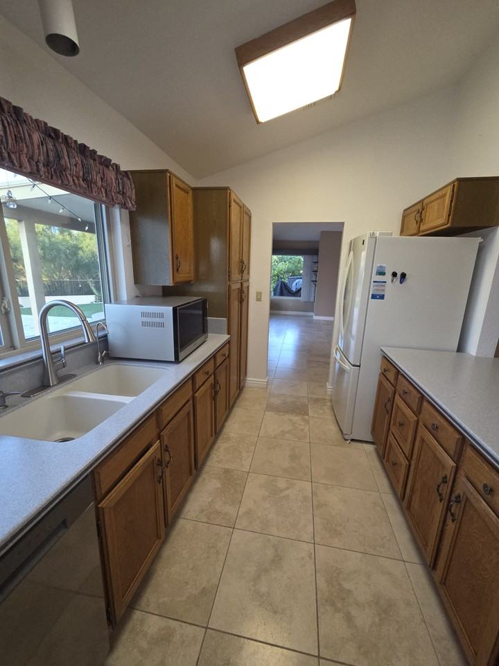 6372 E Calle Cavillo #1 - Photo 5 of 19