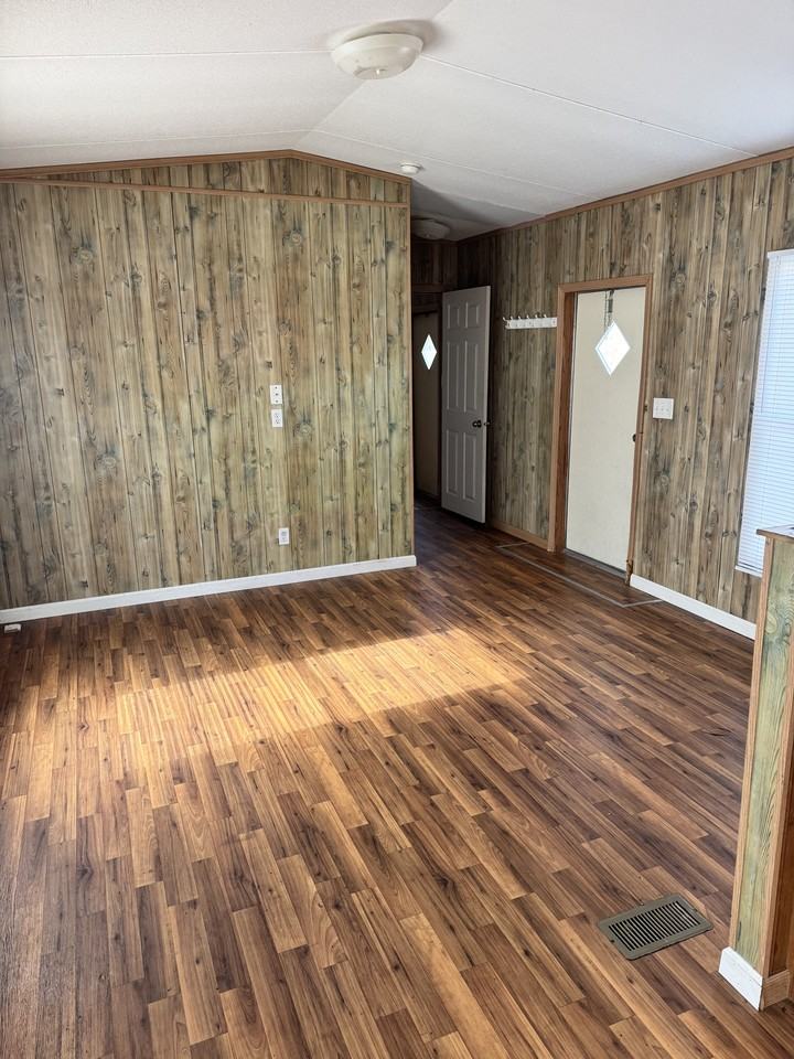 104 Dax Rd #1 - Photo 3 of 10