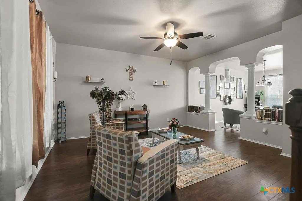 4303 Jack Barnes Ave - Photo 4 of 21