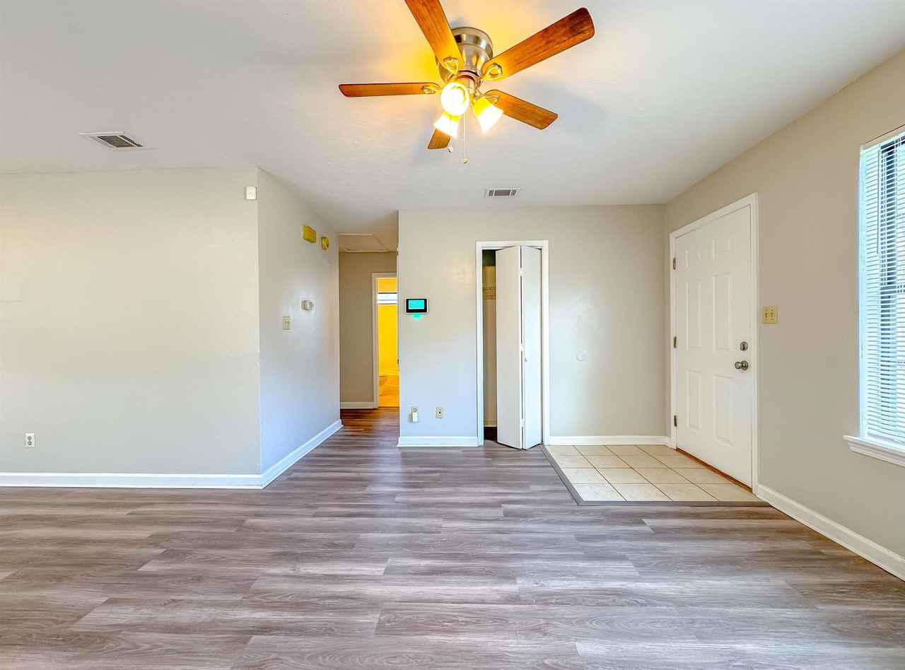 306 Belmont Rd - Photo 5 of 37