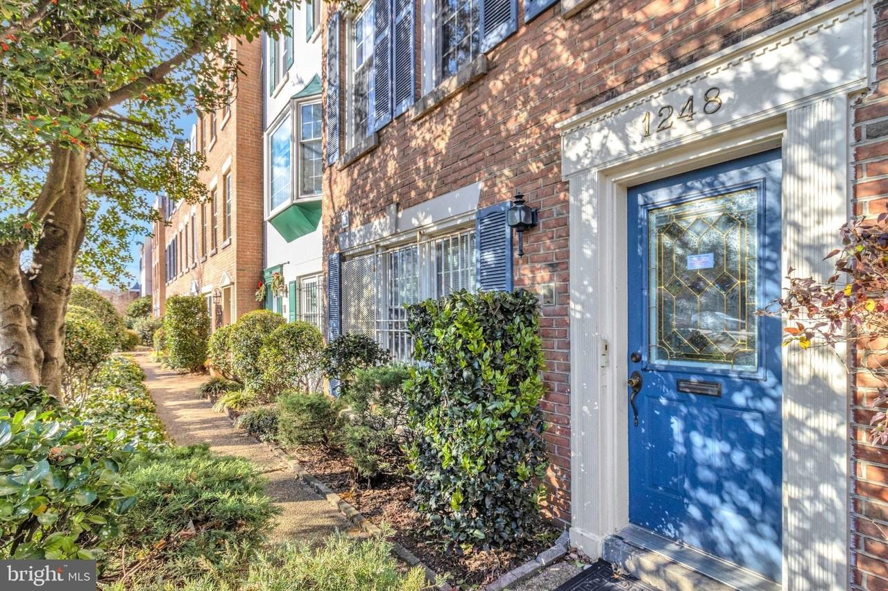 1248 C St Se Unit A #A - Photo 2 of 15