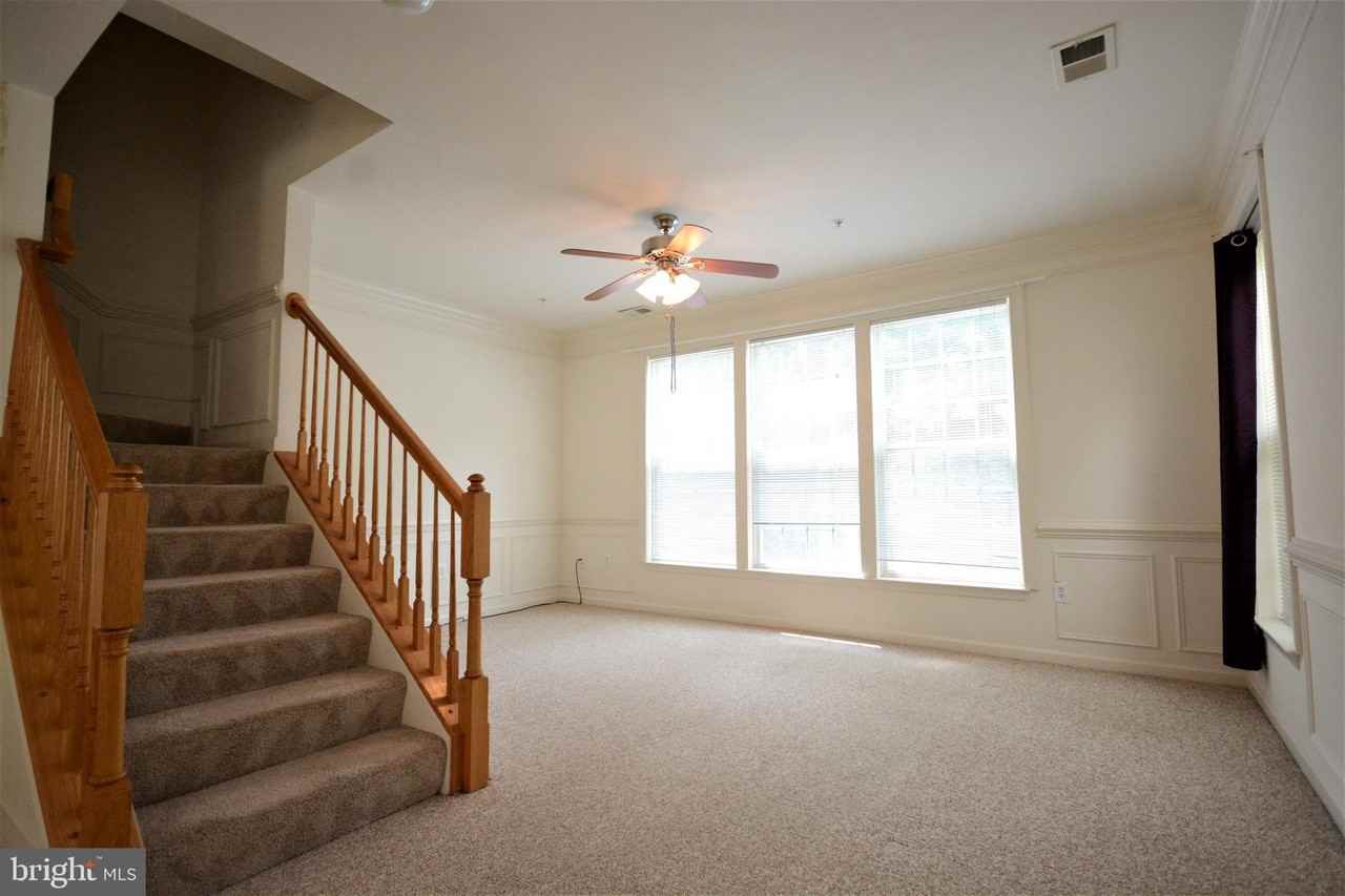 6506J Wiltshire Dr Unit 201 #201 - Photo 5 of 30