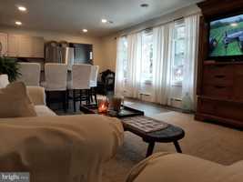 featured image of 229 Oakland Ave