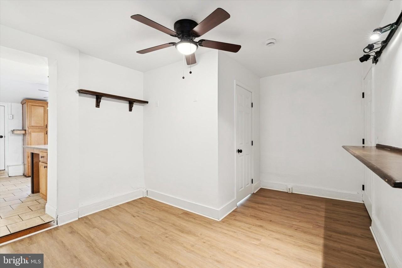 135 E Miner St - Photo 4 of 15