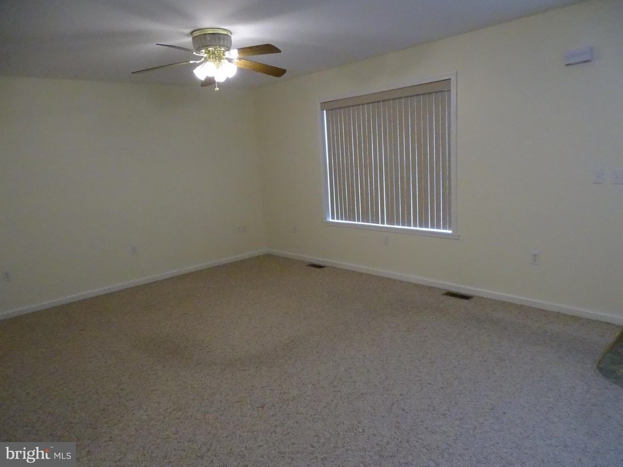 10 Fairview Ave - Photo 4 of 28