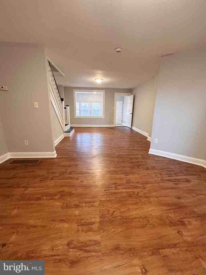 2512 S 66th St - Photo 7 of 18