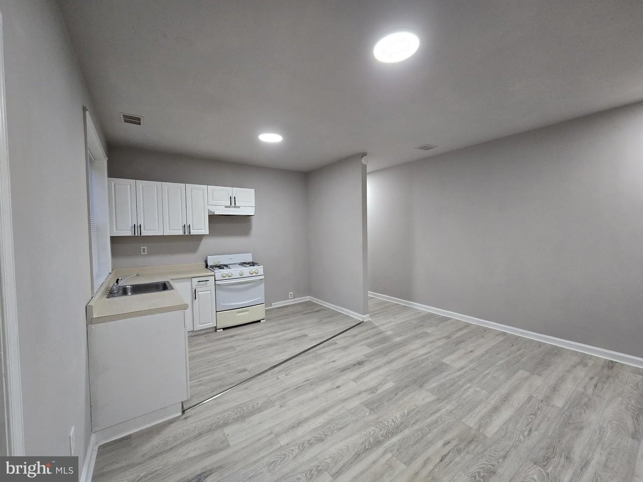 5431 Baltimore Ave 2nd Fl #2ndFLREAR - Photo 7 of 15